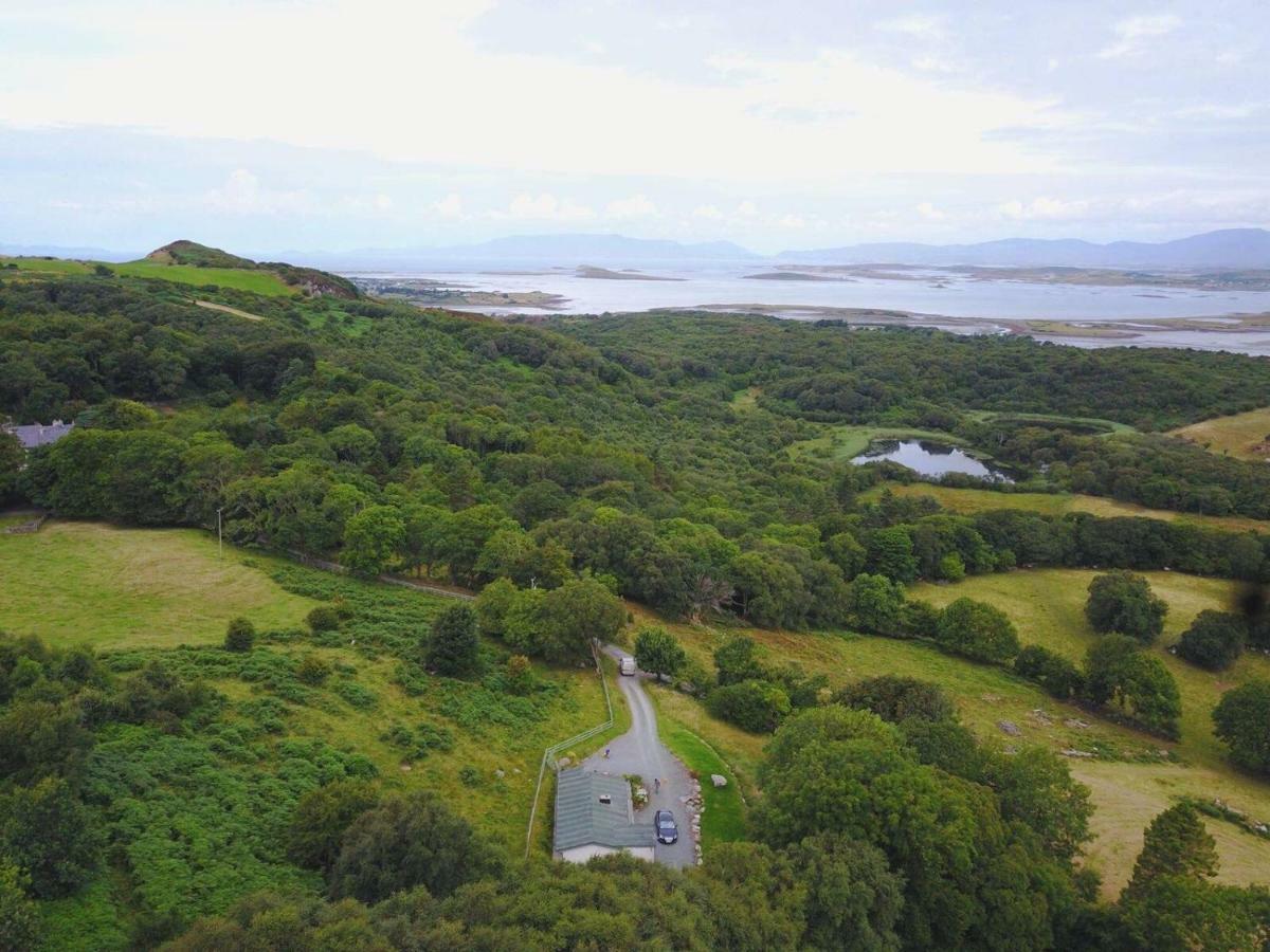 Roberts’ Cottage Westport Exteriör bild